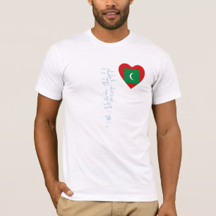 Camiseta Corazón de la bandera de Maldivas y mapa de camise