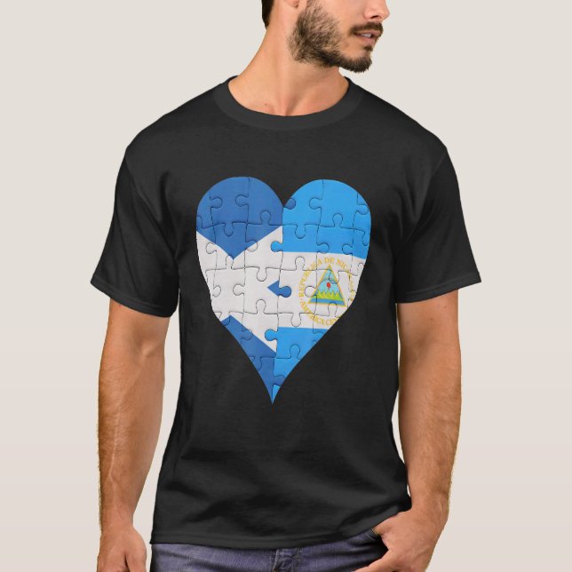 Camiseta Corazón de la bandera nicaragüense de Escocia (Anverso)