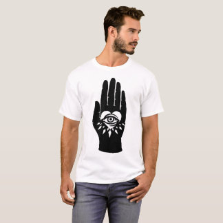 Camiseta Corazón de las personas impares a disposición con