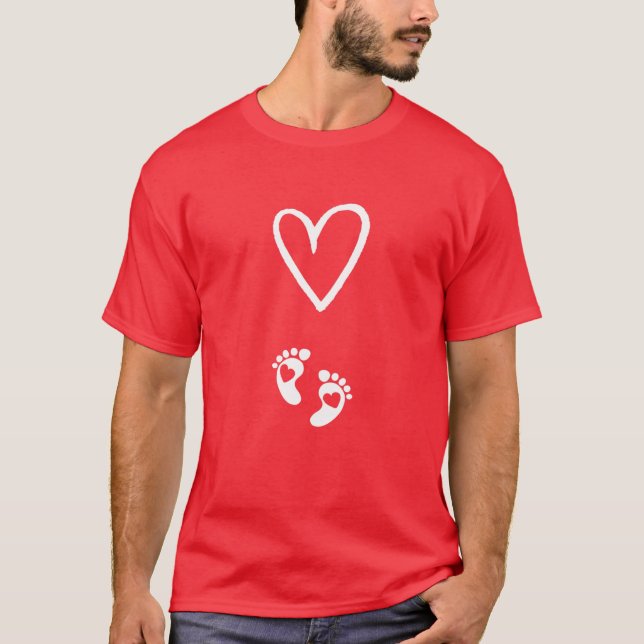Camiseta Corazón de mujer con pies de bebé Embarazo de San  (Anverso)