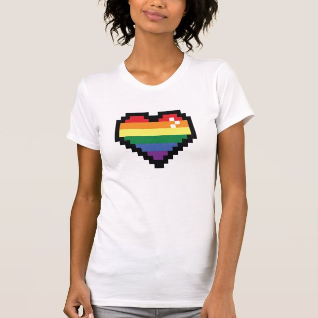 Camiseta Corazón de Píxel Arcoiris (Anverso)