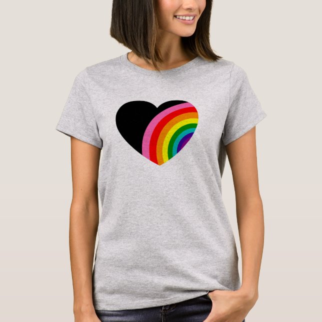 Camiseta Corazón negro arcoiris (Anverso)