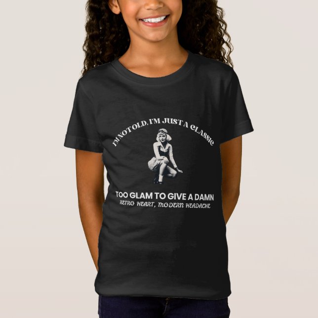 Camiseta Corazón Retro, Actitud Moderna (Anverso)