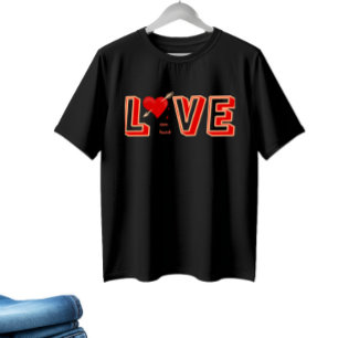 Camiseta Corazón rojo con texto Amor