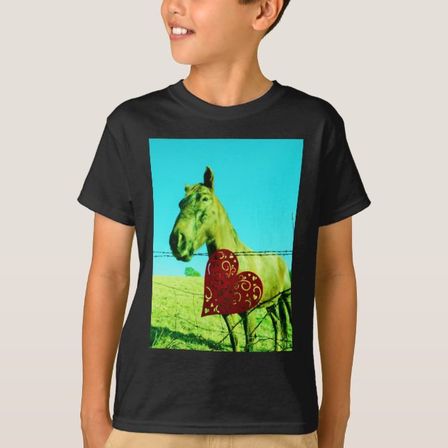 Camiseta Corazón rojo y caballo (Anverso)