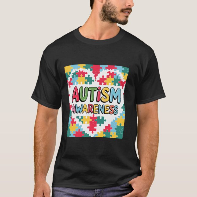 Camiseta Corazón Rompecabezas Arcoíris de Apoyo Conciencia  (Anverso)