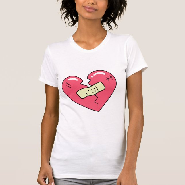 Camiseta Corazón Roto y Parche (Anverso)