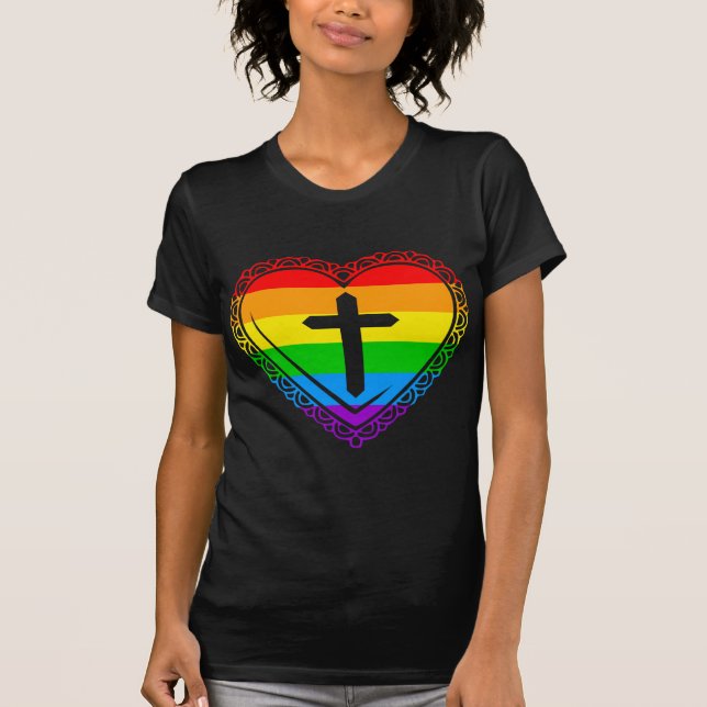 Camiseta Corazón y Cruz Góticos (Negro + Arcoíris) (Anverso)