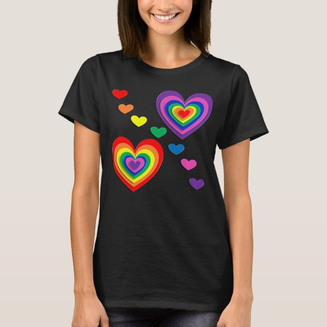 Camiseta Corazones arcoiris (Anverso)