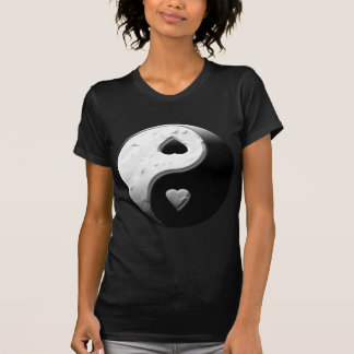Camiseta Corazones de Yin Yang