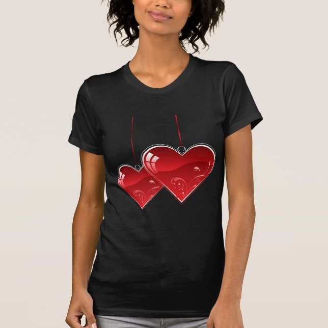 Camiseta Corazones en una cadena (Anverso)
