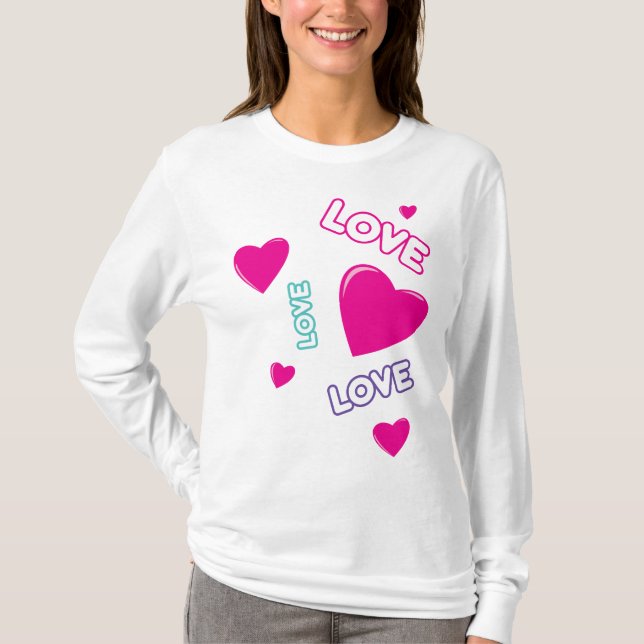 Camiseta Corazones rosados y amor - diseño romántico (Anverso)