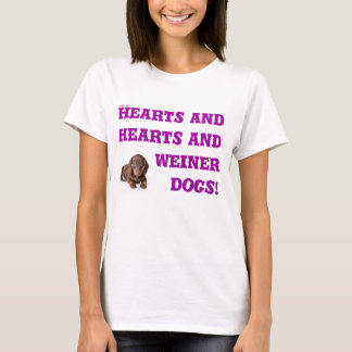 Camiseta Corazones y corazones y perros del weiner