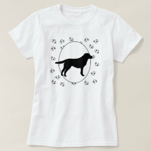 Camiseta Corazones y Pawprints del labrador retriever