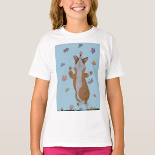 Camiseta Corgi galés bailando con mariposas