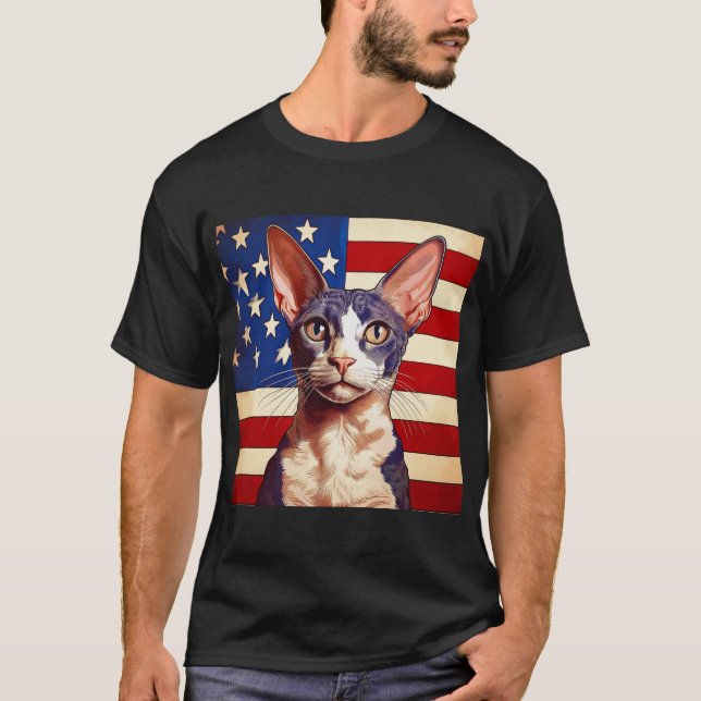 Camiseta Cornish Rex Cat Frente A La Bandera Estadounidense (Anverso)