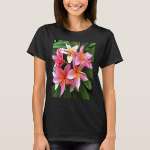 Camiseta Corona Artística de Flor de Frangipani Rosa Pálido