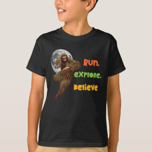 Camiseta Corriendo Aventura Sasquatch Creer Diseño