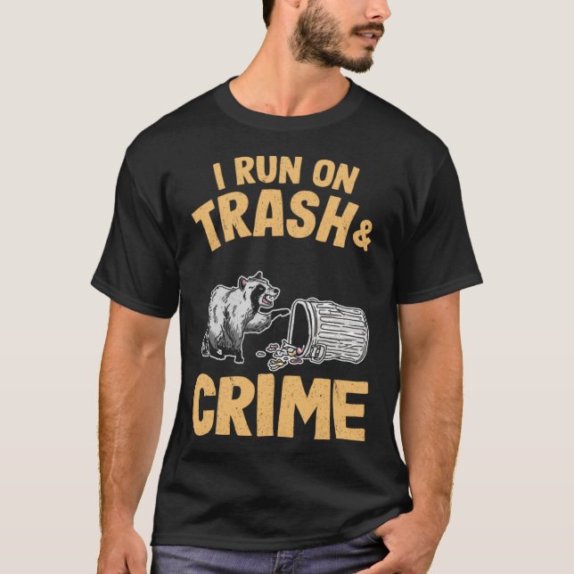 Camiseta Corro En Trash Y Crimen Raccoon Pullover Hoodie (Anverso)
