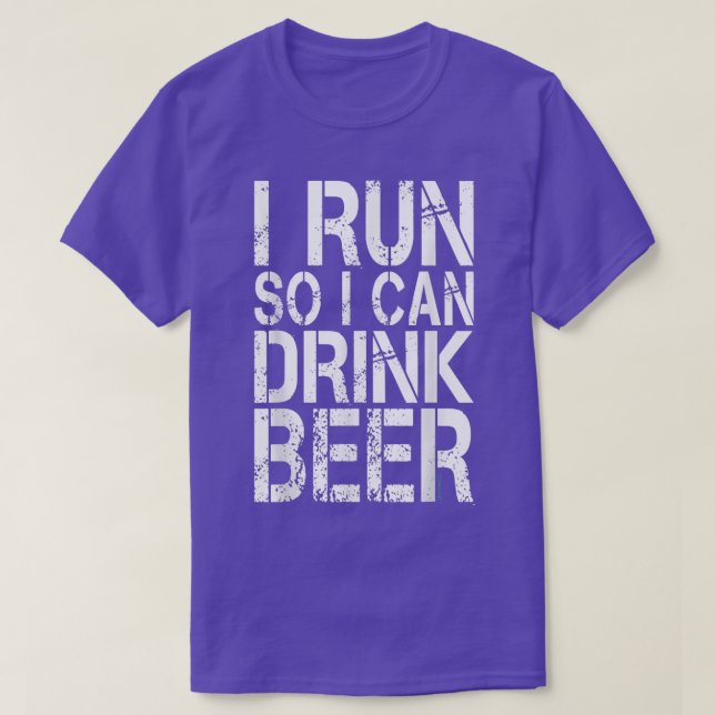 Camiseta Corro Para Poder Beber Cerveza  (Diseño del anverso)
