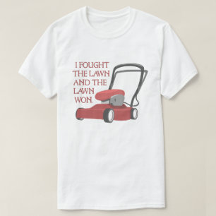 Camiseta Cortacésped divertido luché la siega de la hierba