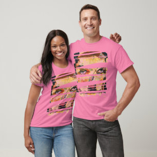 Camiseta cortado y cortado en cuadritos
