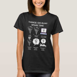 Camiseta Cosas Que Hago En Mi Tiempo De Retiro Tornado