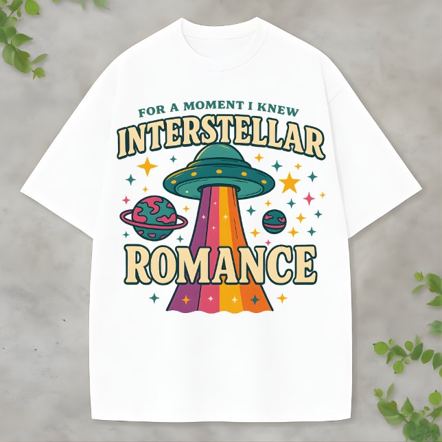 Camiseta Cosmic Love: Unveiling the UFO and Space Romance (Subido por el creador)