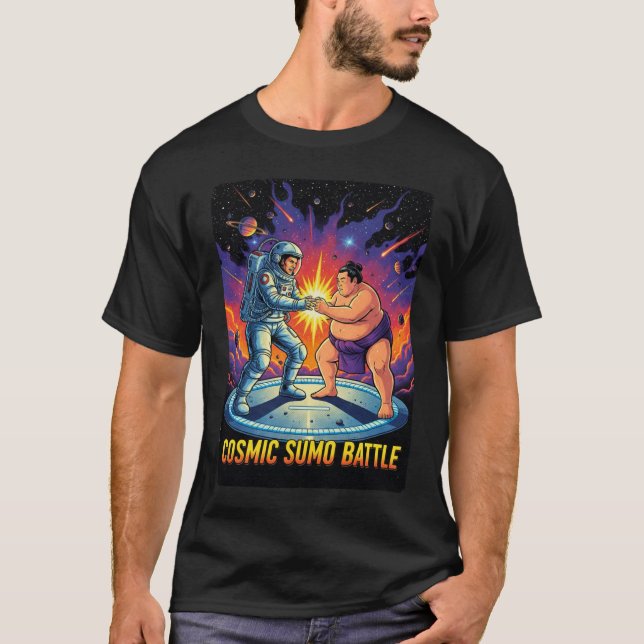 Camiseta Cosmic Sumo Showdown - Retro 80s Sci-Fi Wrestling (Anverso)
