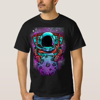 Camiseta "Cosmic Voyager Tee - Astronauta & Moon Retro Sci-