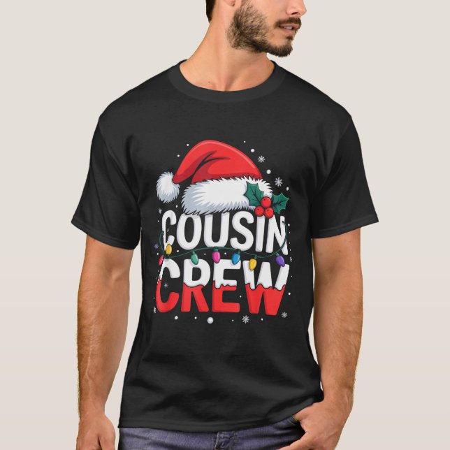 Camiseta Cousin Crew Christmas Reindeer Antlers Hat Lights  (Anverso)