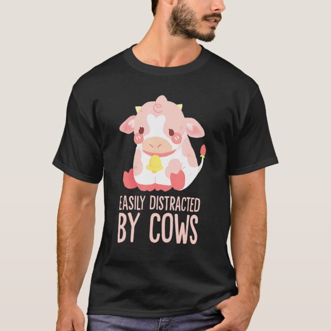 Camiseta Cow  Easily Distracted By Cows World Farm Animals  (Anverso)