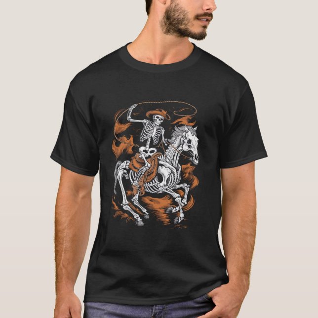 Camiseta Cowboy esqueleto montando caballos Halloween (Anverso)