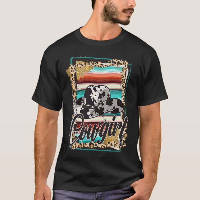 Camiseta COWGIRL  Leopard Cow Pattern Print Serape Rodeo (Anverso)