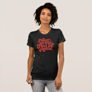 Camiseta Cozy In Your Arms Cute Romantic Typography Gift 