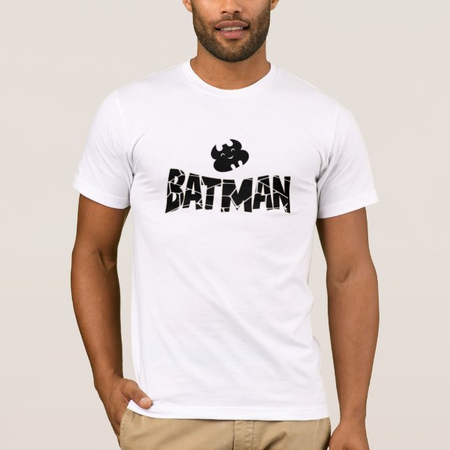Camiseta Cracked Batman Logo – Minimal Dark Hero  (Anverso)