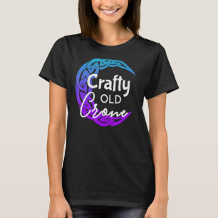 Camiseta Crafty Old Crone, Witch, Wiccan, Pagan Crone Desig