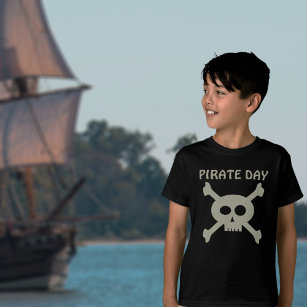 Camiseta Cráneo del Día del Pirata Cute Crossbone Niños per