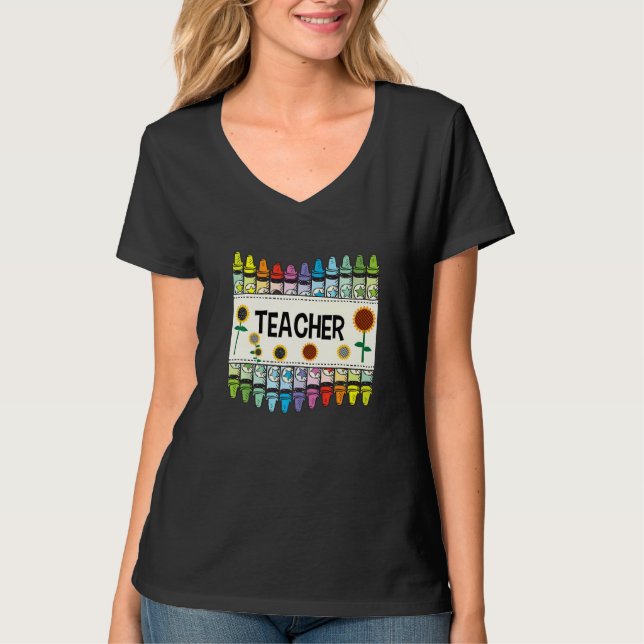 Camiseta Crayons And Flower Teaching  Teacher (Anverso)
