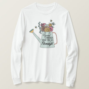 Camiseta Crecer a través de lo que pasas