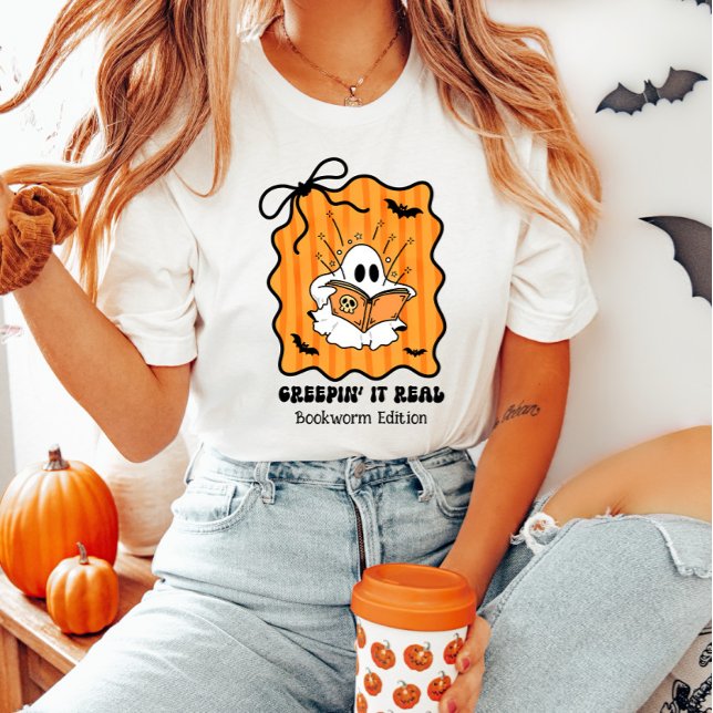 Camiseta Creepin It Real Bookworm Ghost Retro Halloween Bow (Subido por el creador)