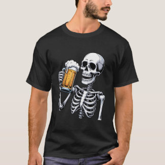 Camiseta Creepy Skeleton Drinking Beer Halloween Costume Me