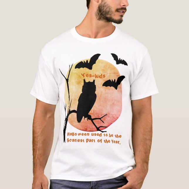 Camiseta Creepy Thoughts Halloween Owl & Bats T-Shirt (Anverso)