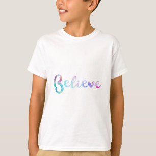 Camiseta Creer arte de tipografía acuarela