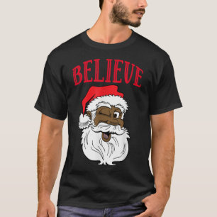 Camiseta Creer el Cristo familiar de Santa Claus afroameric