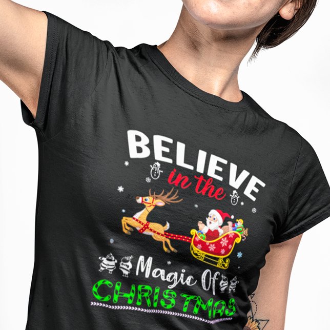 Camiseta Creer en la magia de los Navidades (Subido por el creador)