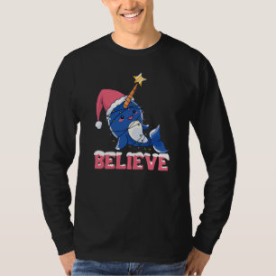 Camiseta Creer que los Navidades de Narwhal niegan luces de