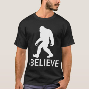 Camiseta Creo en Bigfoot