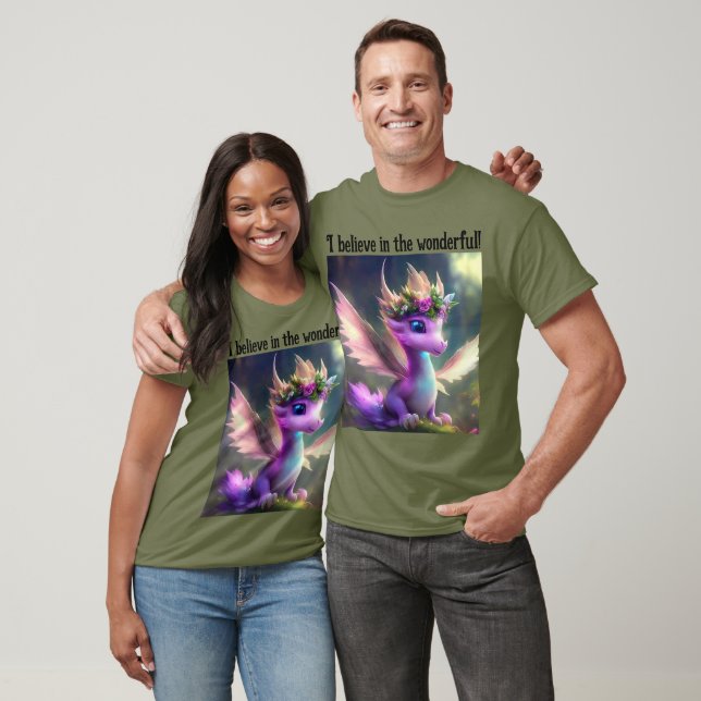 Camiseta ¡Creo en lo maravilloso! (Dragón de hadas moradas) (Unisexo)