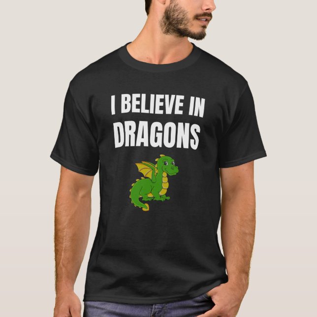 Camiseta Creo en los dragones (Anverso)